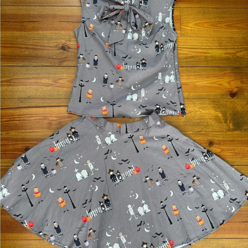 Retrolicious Gray 2 piece Halloween Dress with Vintage Trick-or-Treat Print. NWT